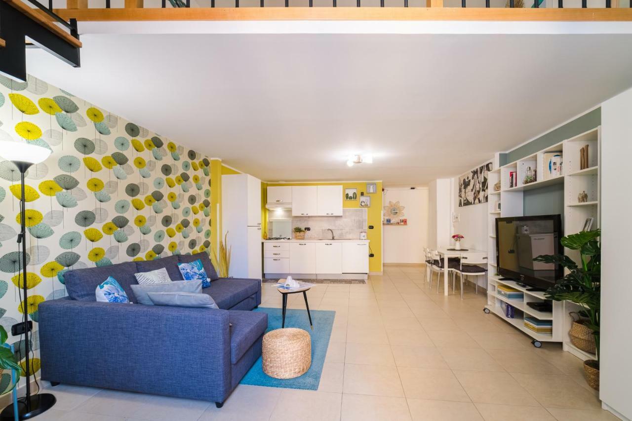 Appartamento Modern House Napoli Esterno foto
